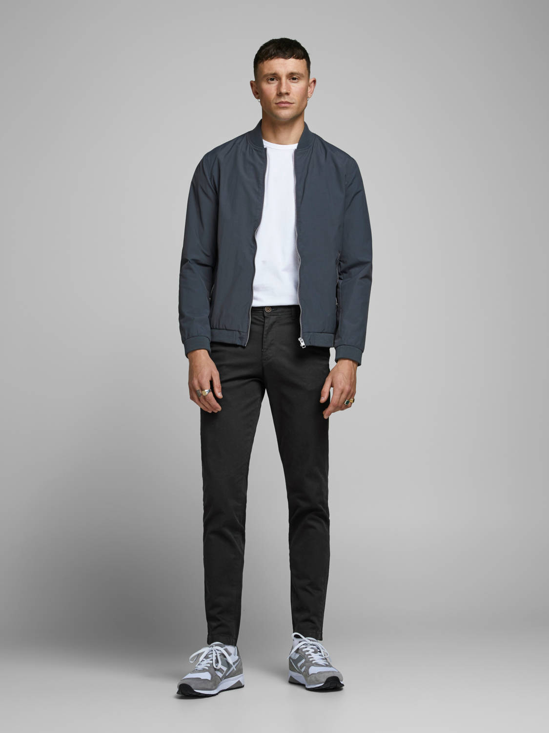 JACK & JONES slim fit it chino JJIMARCO JJBOWIE zwart