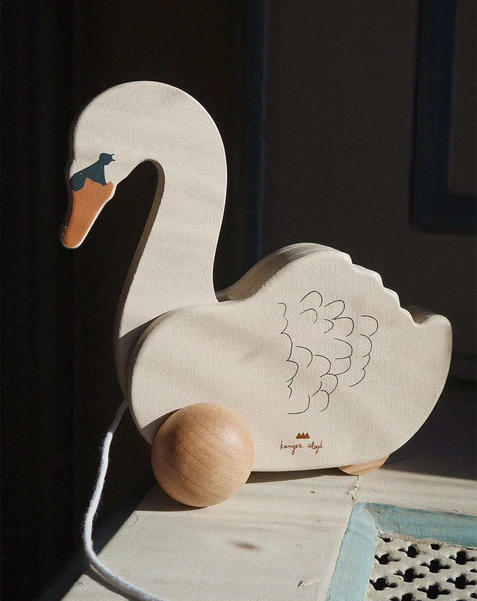 Holz-Nachziehtier SWAN (16x7,2x16)