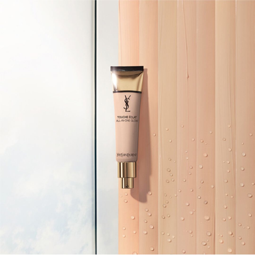Yves Saint Laurent YVES SAINT-LAUREN MAQUILHAGEM All-in-one Glow Foundation