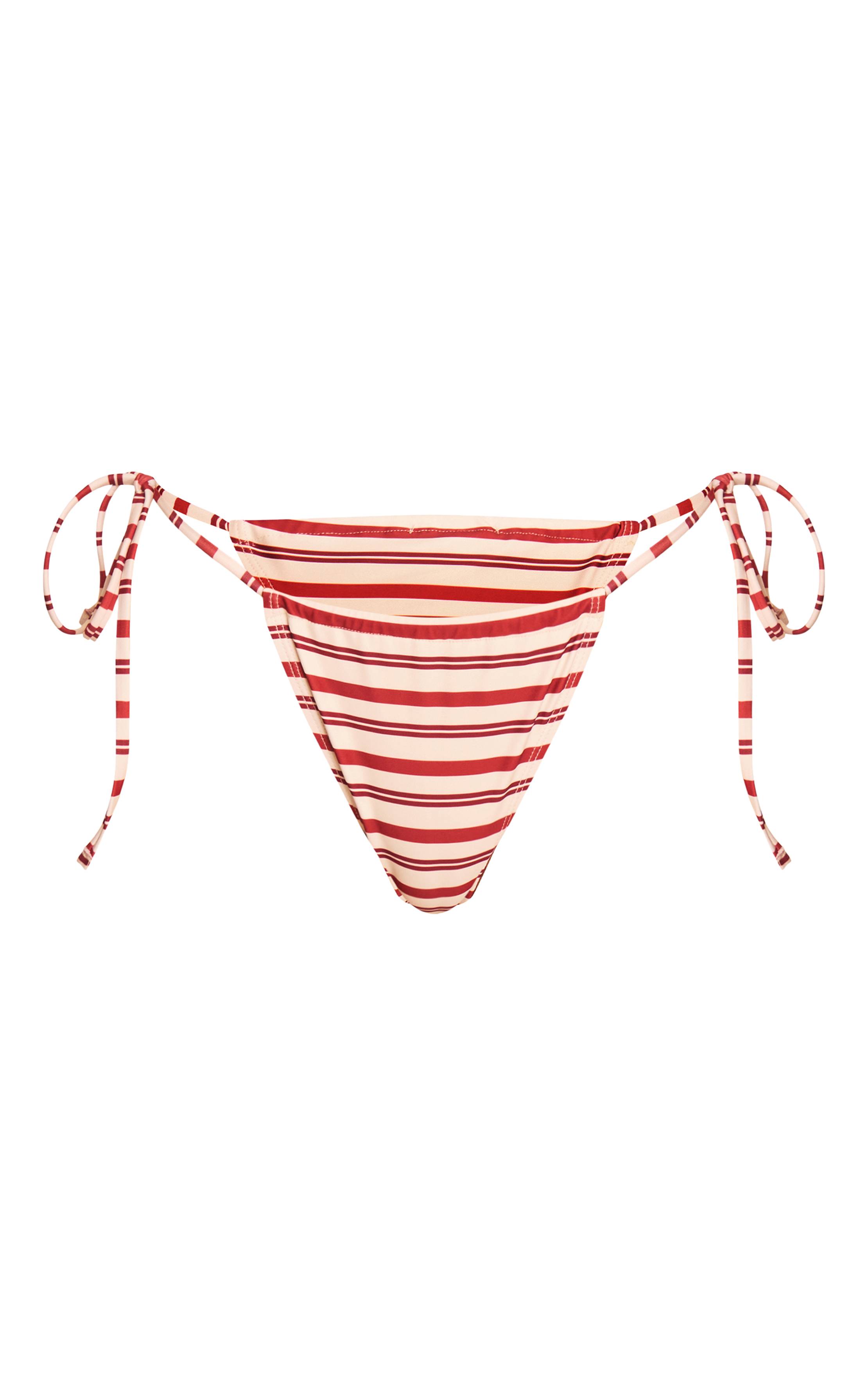 Rouge Bas De Bikini À Rayures Avec Liens Sur Les Côtés