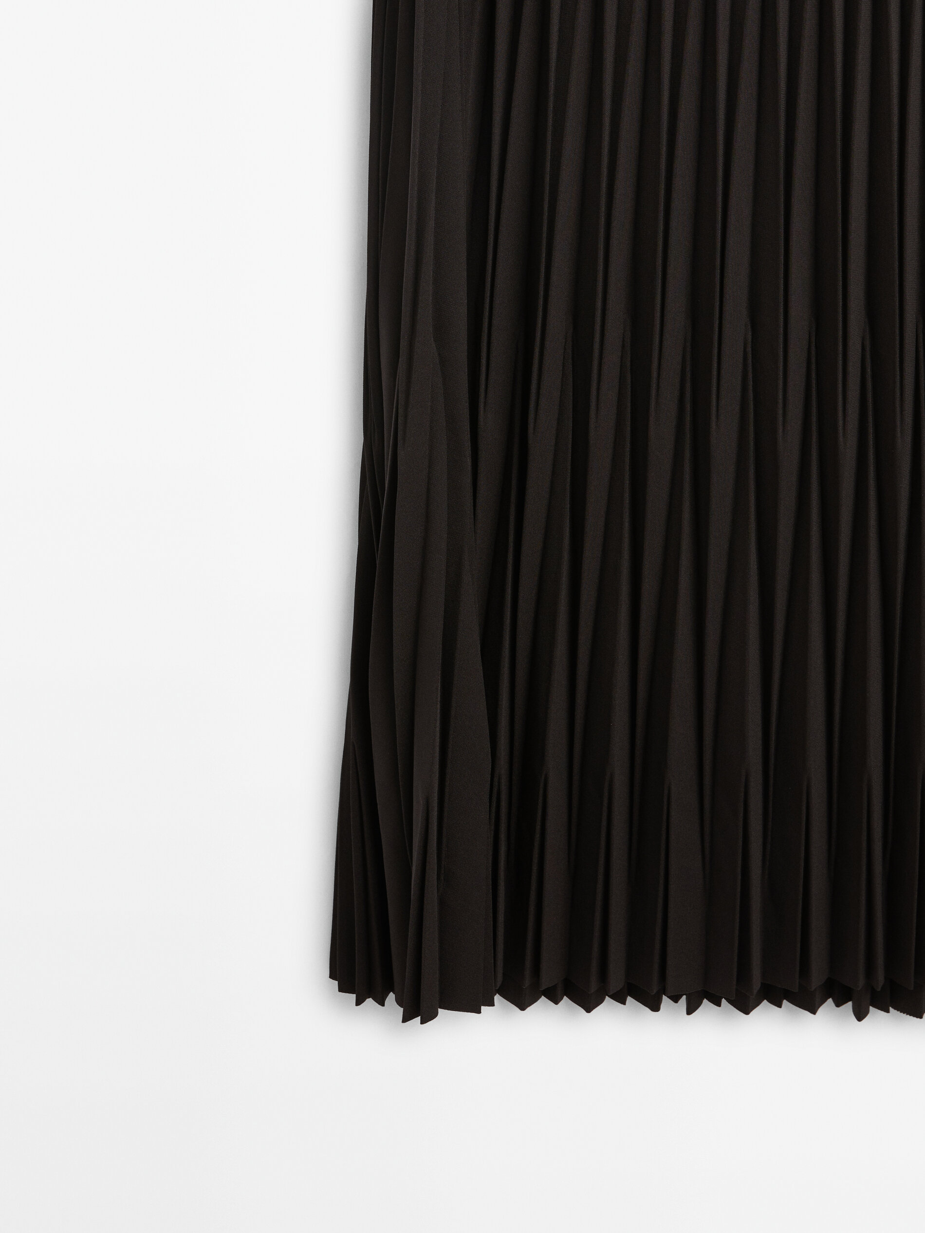 Vestido preto plissado - PRETO