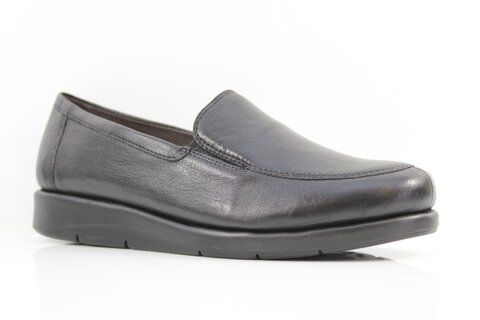 Caprice Slipper