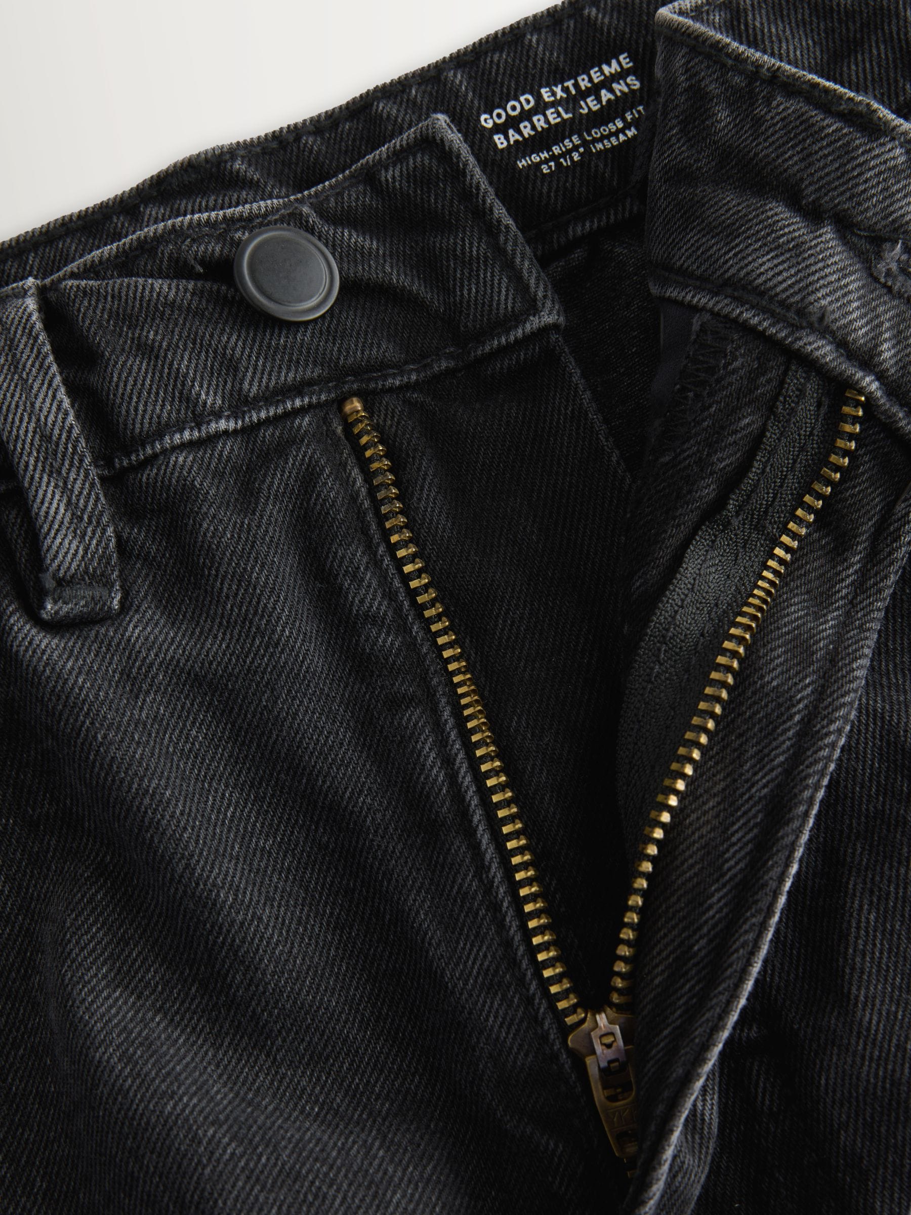 Good American Extreme Barrel Jeans