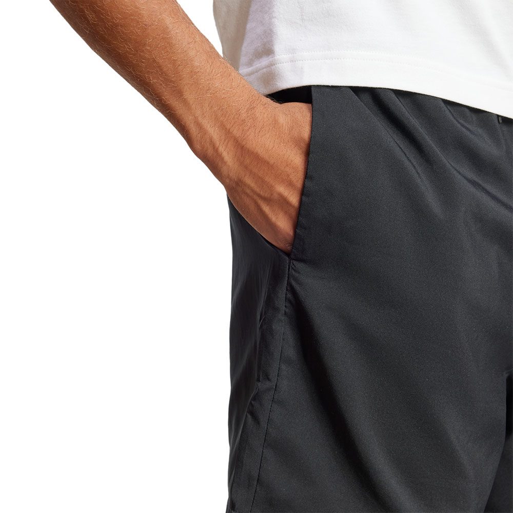 adidas Essentials Small Logo Chelsea Shorts Herren schwarz