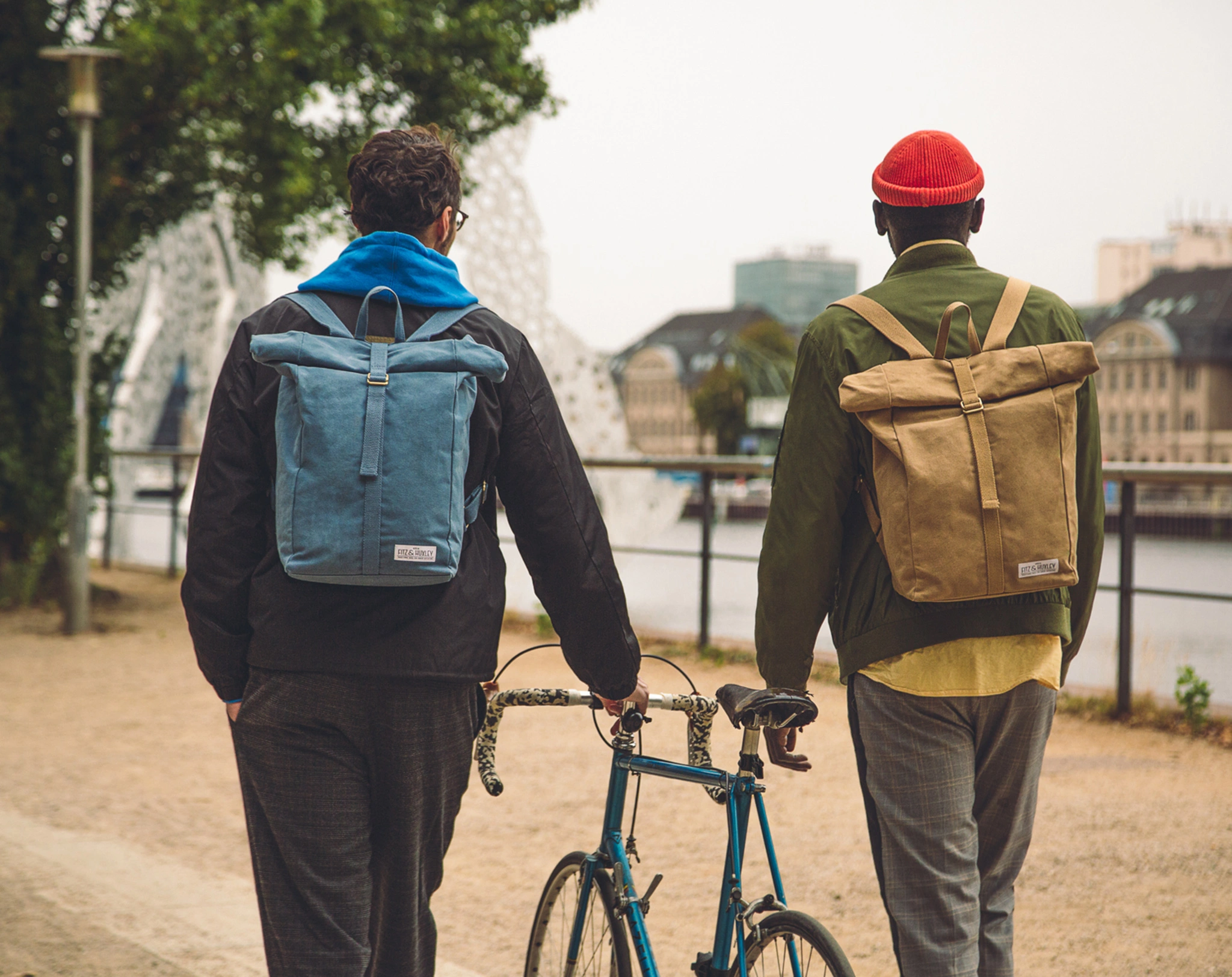 Fitz & Huxley Rolltop-Rucksack CONVEYOR 21l, vegan, macaroon