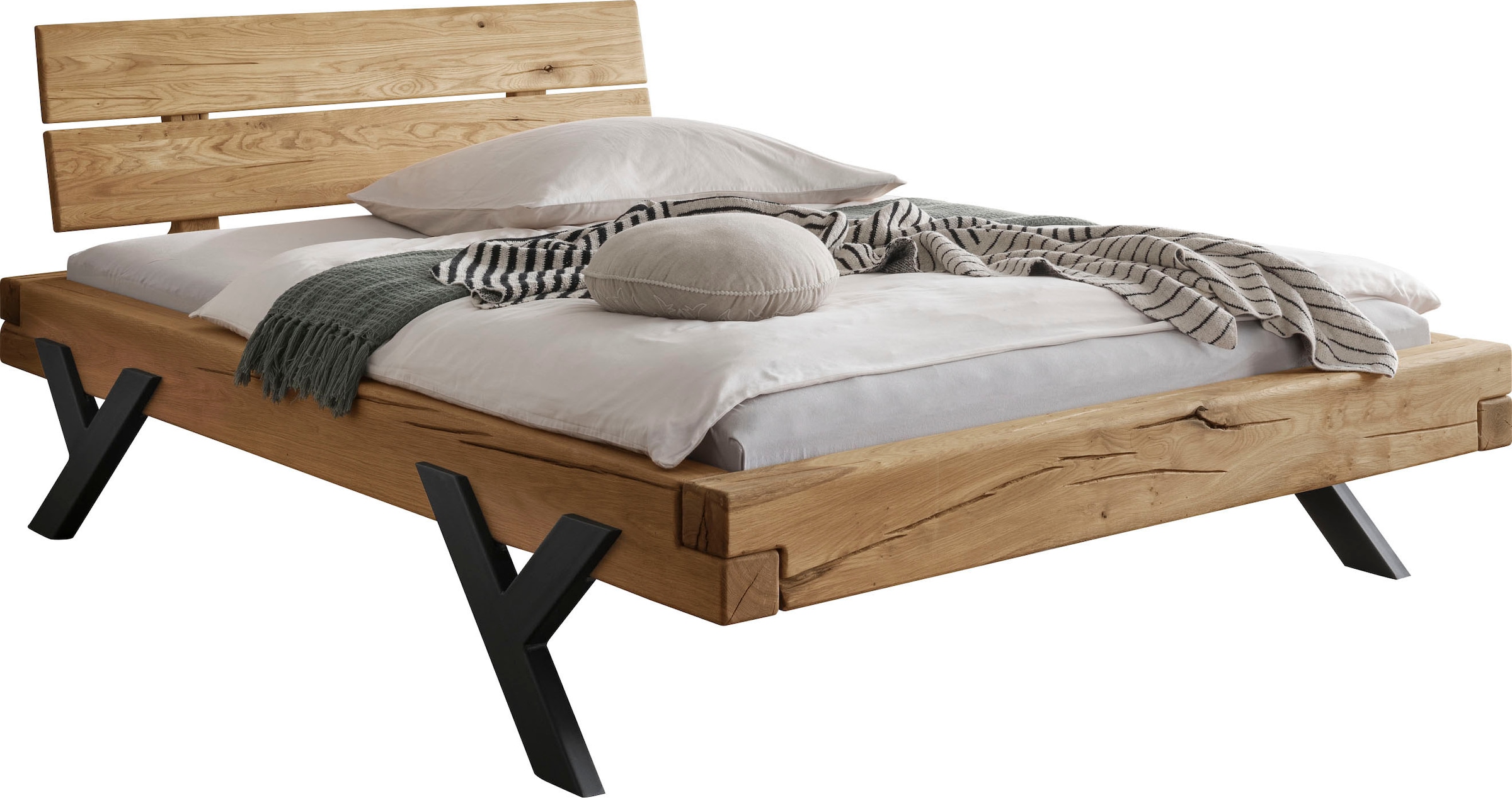 Home affaire Massivholzbett »Ultima Balkenbett Doppelbett, Füsse aus Metall in Y-Form« hohe Belastbarkeit: 200kg je Seite,  FSC®-zertifizierte Wildeiche oder Fichte, viele Breiten zur Auswahl