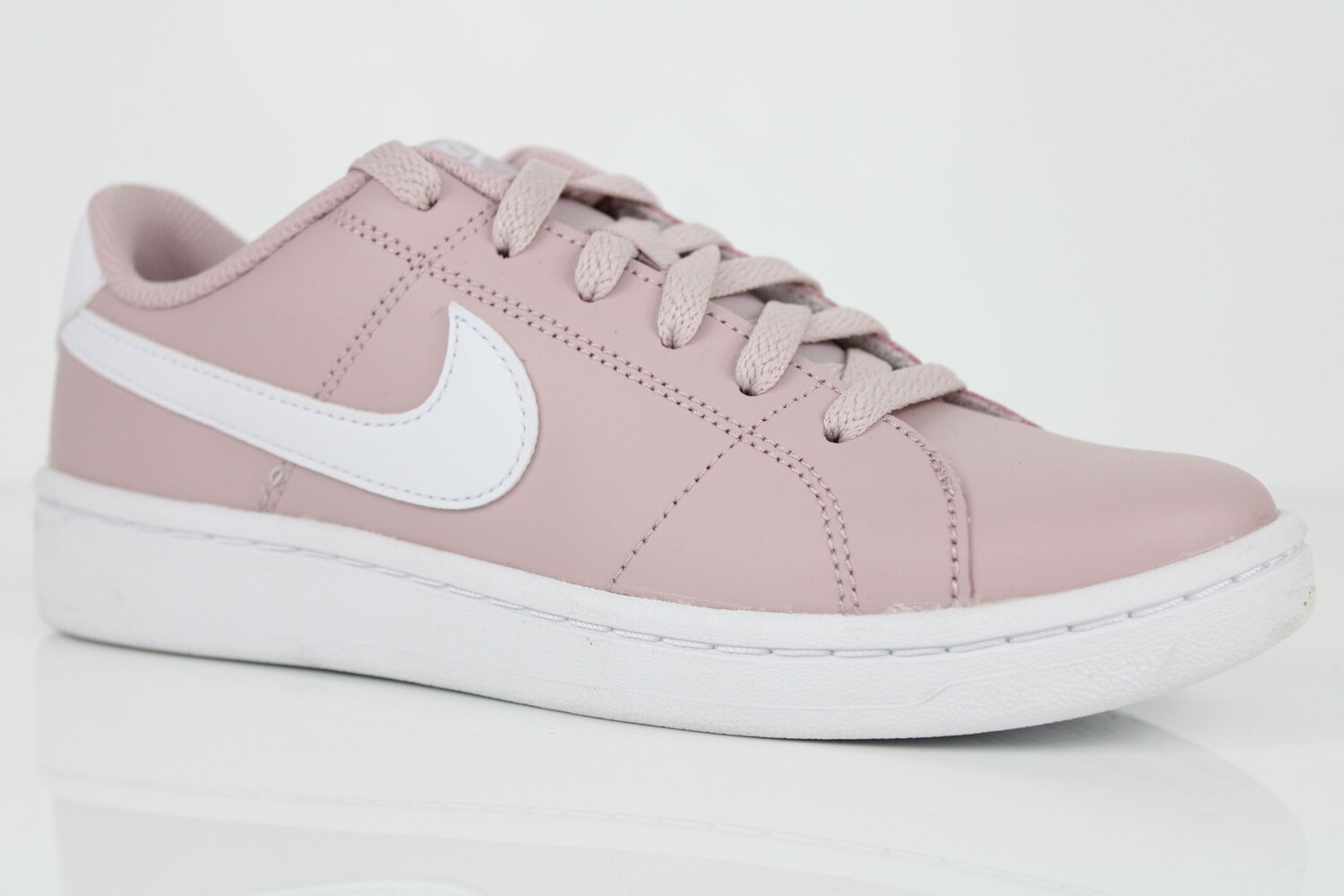 Nike Sneaker