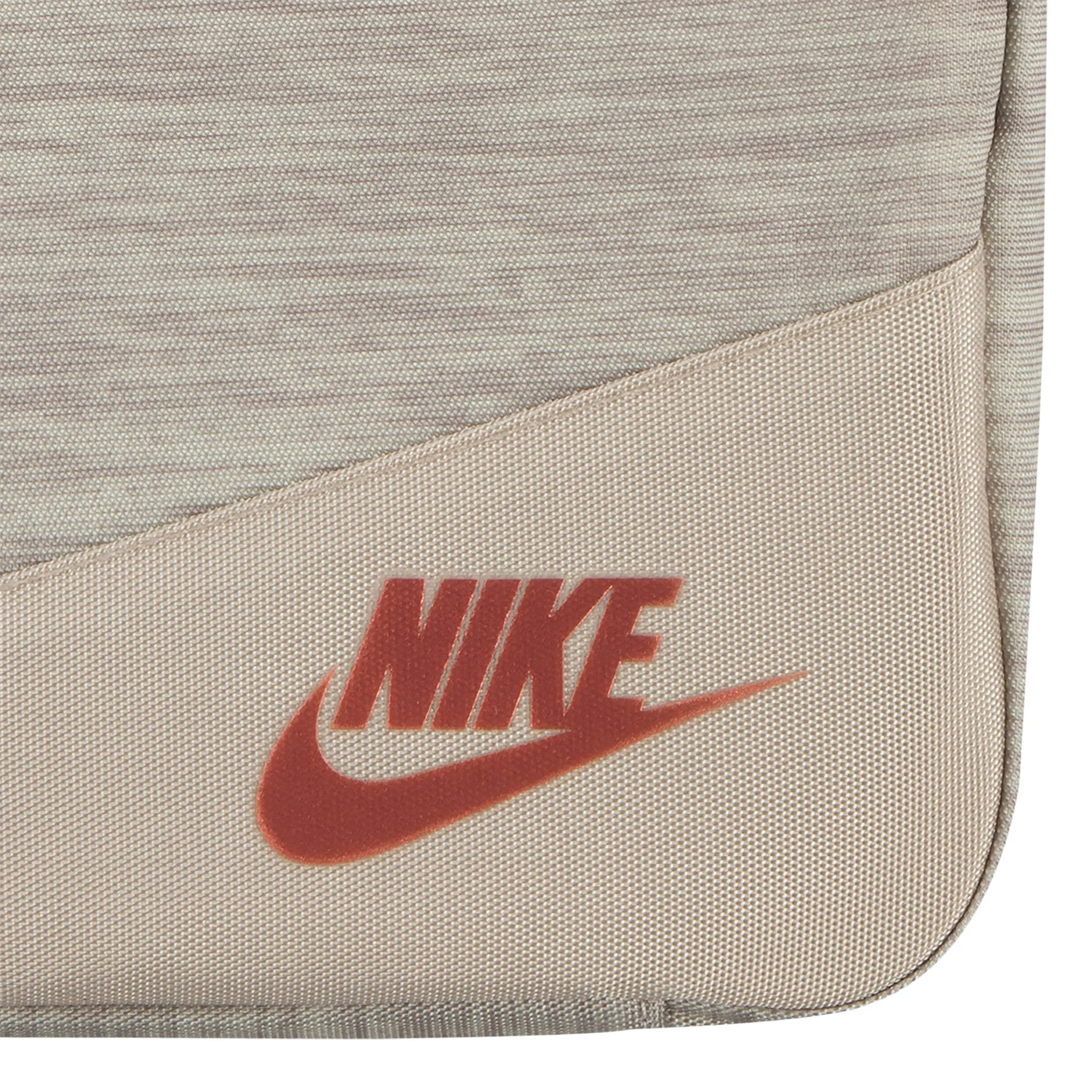 Nike Boîte à Lunch Carré Futura