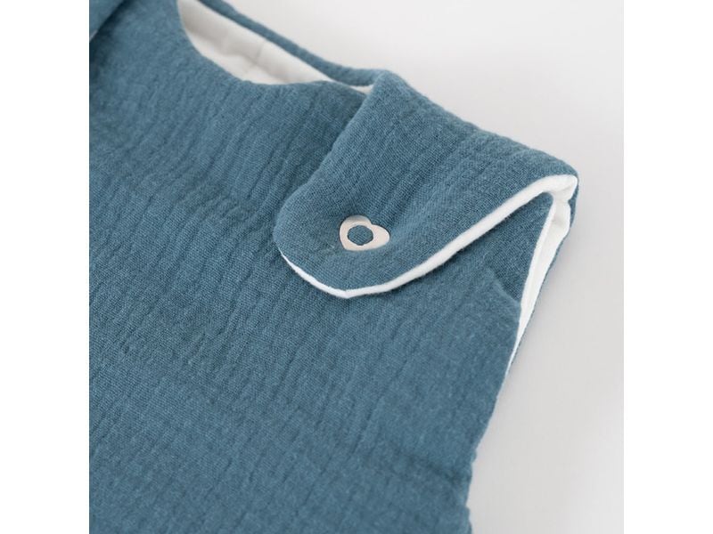 Träumeland Baby-Ganzjahresschlafsack jeansblau 50/56 Hochwertiger Babyschlafsack aus Baumwollmusselin