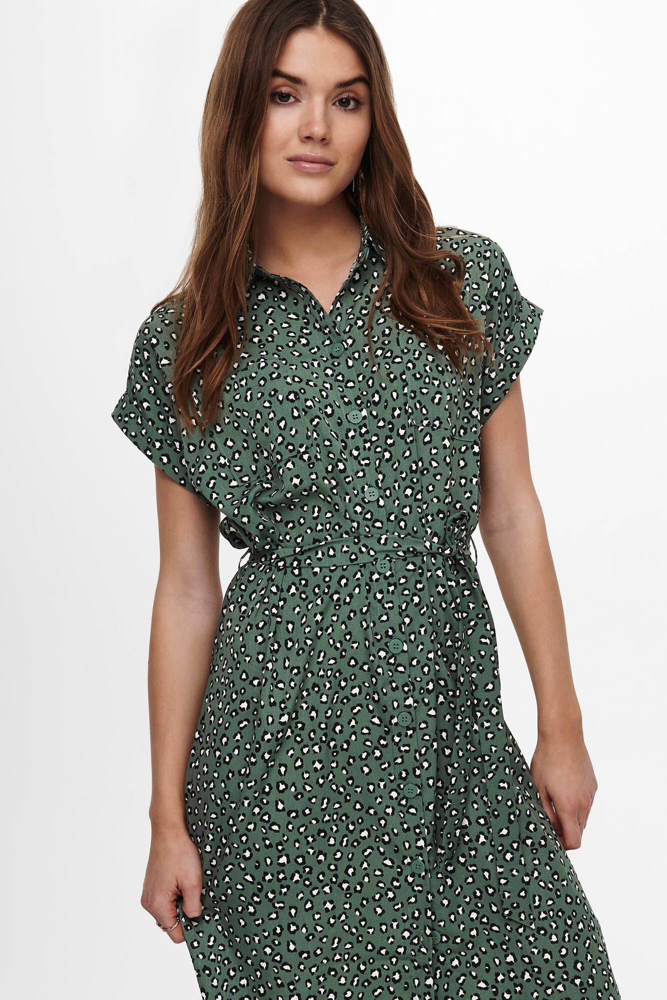 Vestido midi estilo camisa
