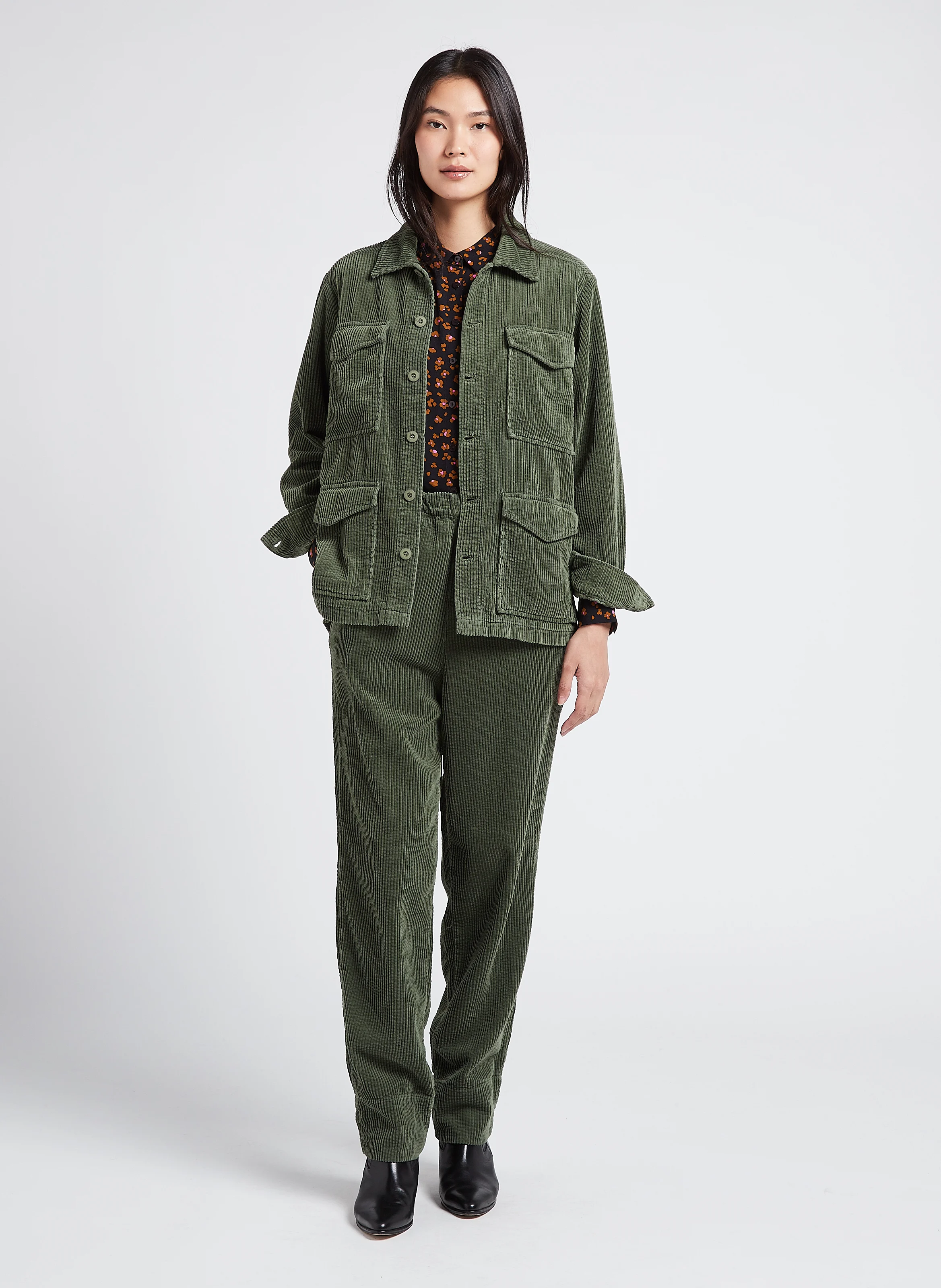 SAPHIR - Pantalon droit en velours côtelé | Vert
