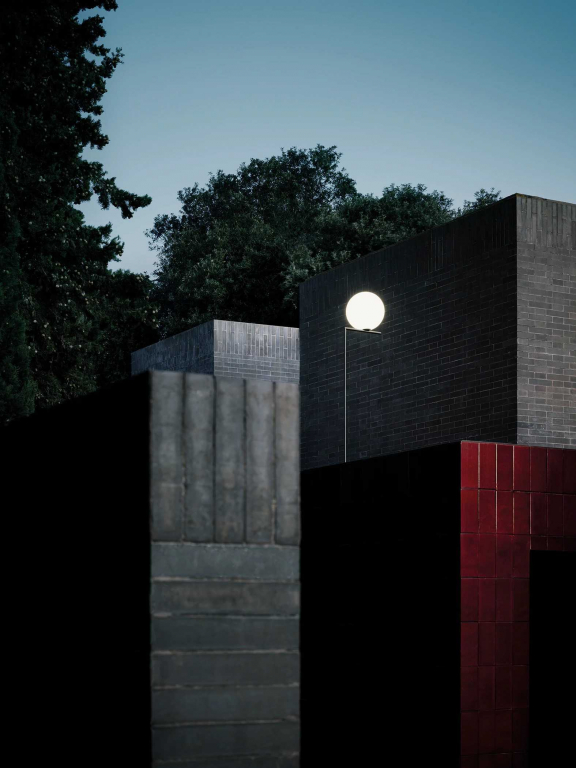 Flos IC Lights F1 Outdoor vloerlamp staal, voet donkergrijs