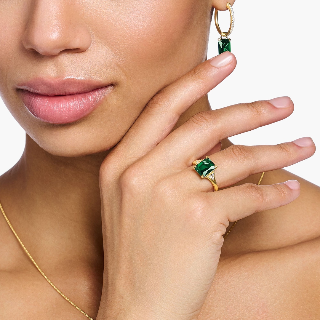 Thomas Sabo Ring mit grünen und weissen Steinen vergoldet