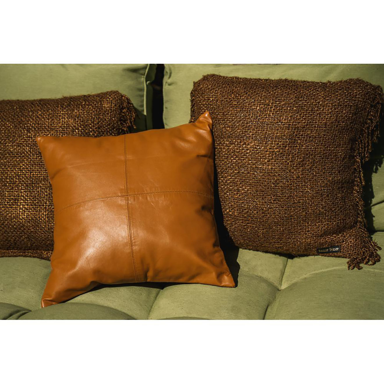 Bazar Bizar Housse de coussin Oh My Gee marron - 40x40 cm