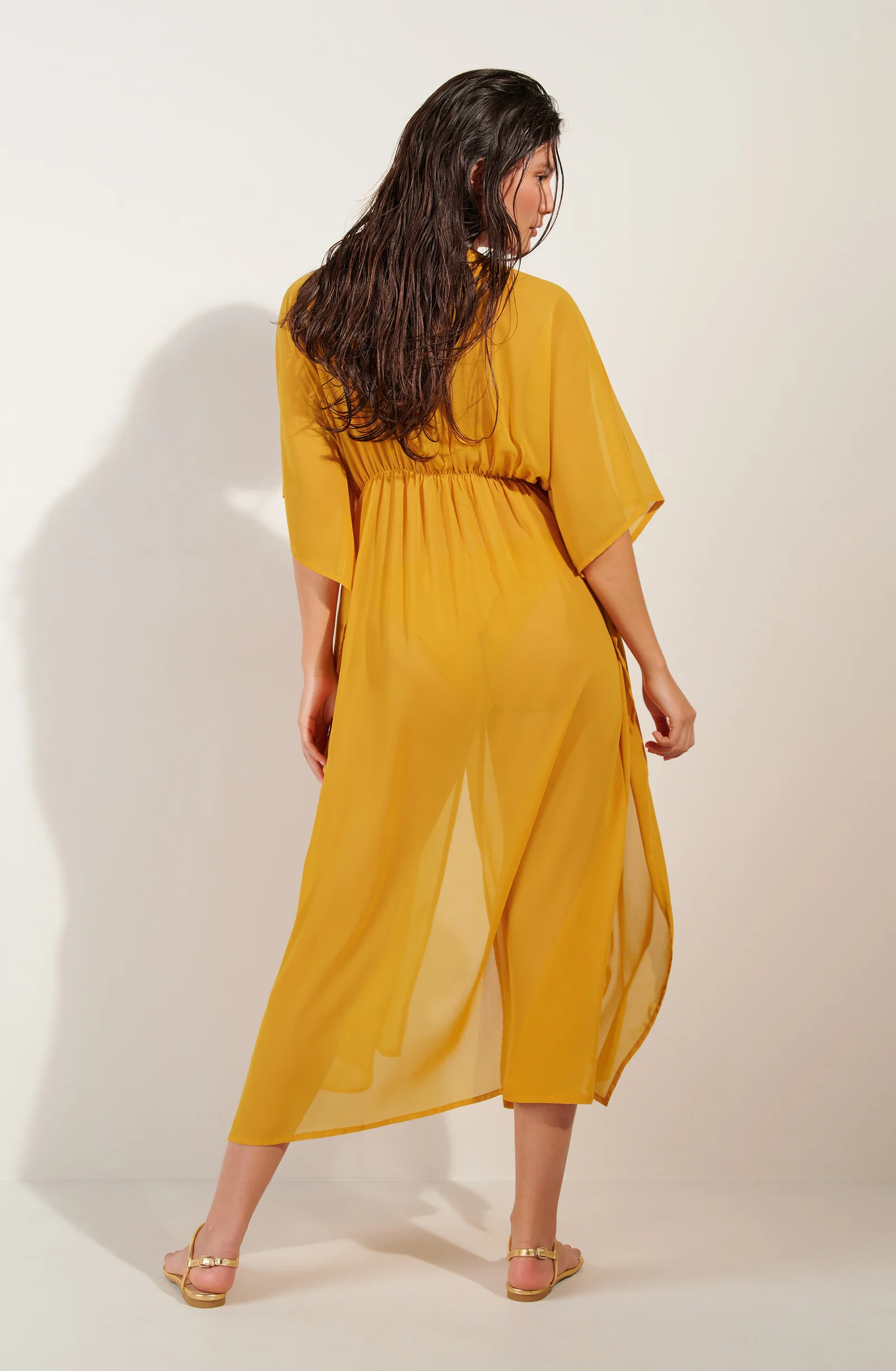 azora Robe longue ocre fendue sur les côtés Ocre
