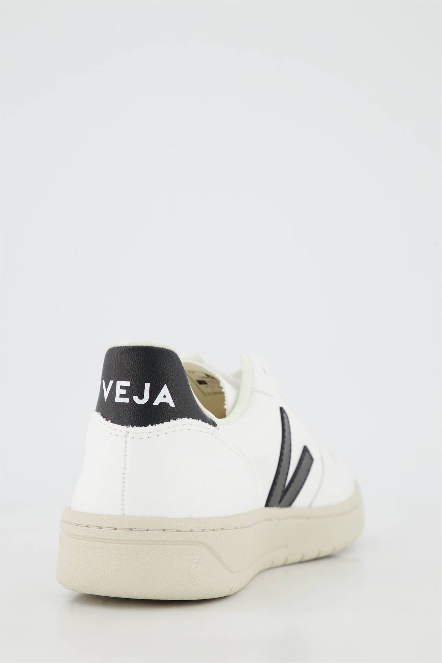 Veja| Herren Sneaker V-10 BASTILLE