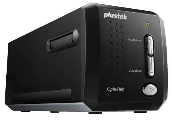 Plustek OpticFilm 8200i Ai - filmscanner (35 mm) - CCD - 35 mm film - 7200 dpi x 7200 dpi - USB 2.0