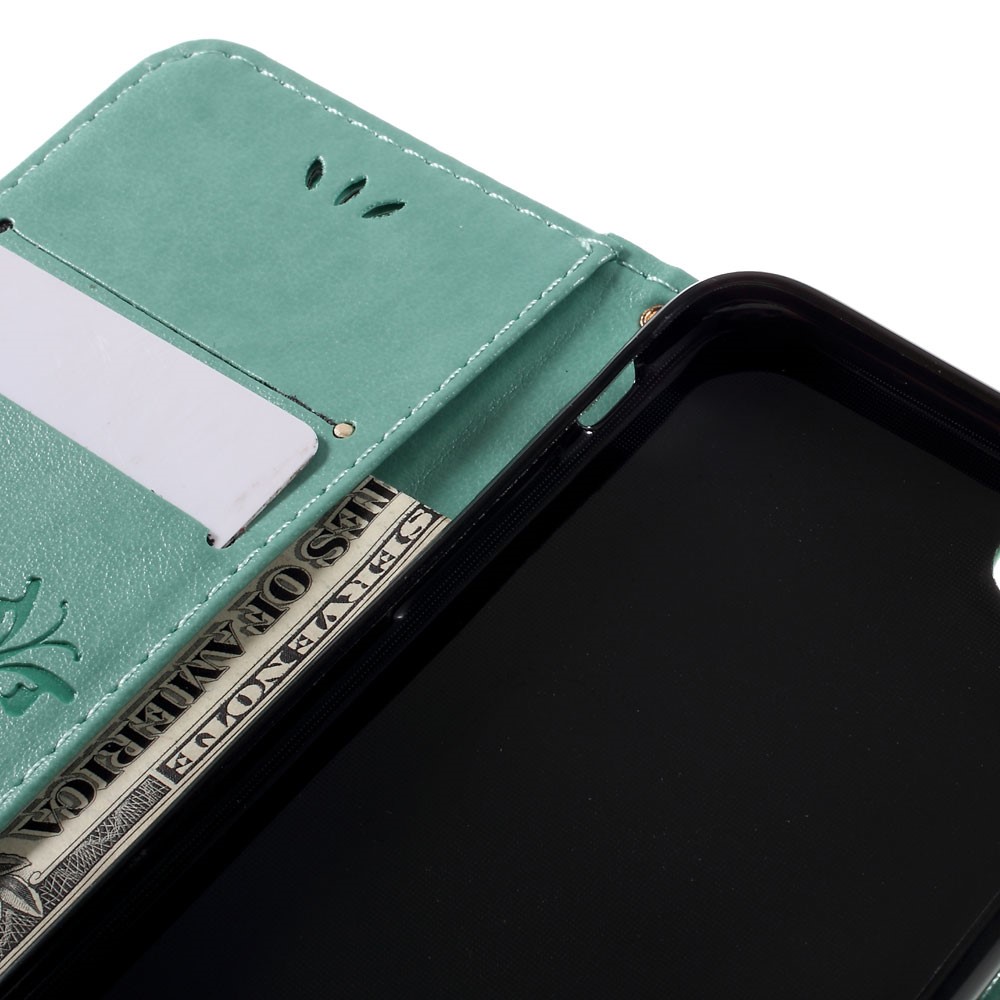 iPhone SE (2022/2020) / 8 / 7 Leder Tasche mit Kartenfach   Handschlaufe Butterfly Flowers - Türkis