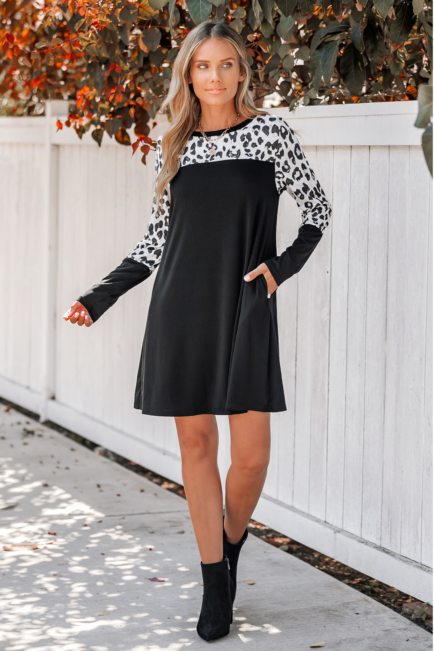 Robe mini à manches longues et imprimé léopard