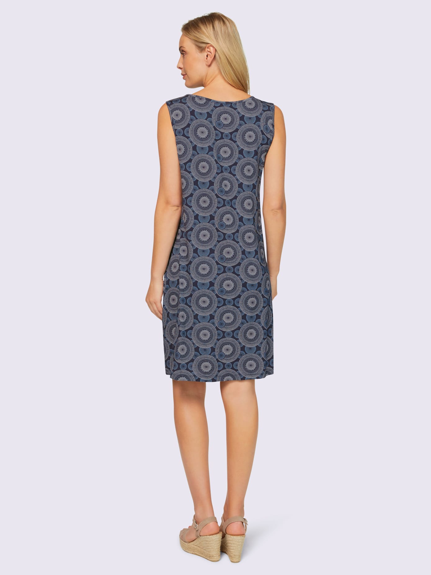 Robe légère motif rétro tendance