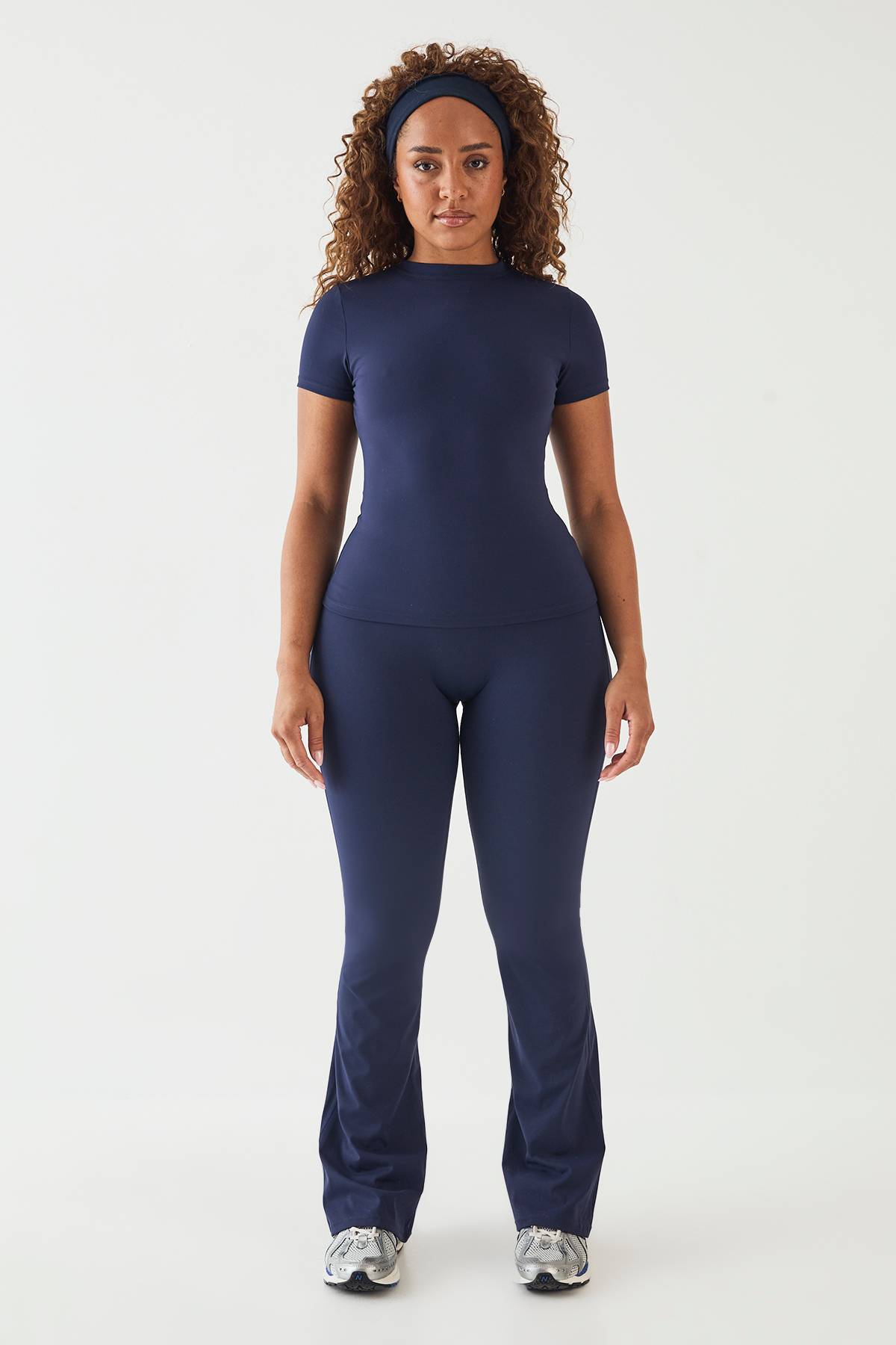 DSGN Studio Legging Évasé Taille Haute Ultra Sculptant