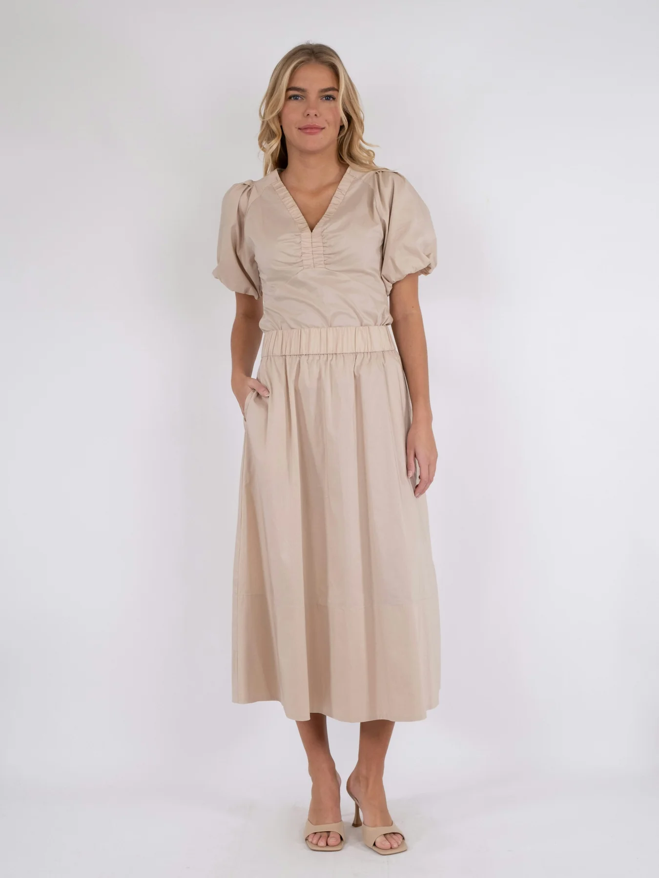 Neo Noir Yara Poplin Skirt dark sand