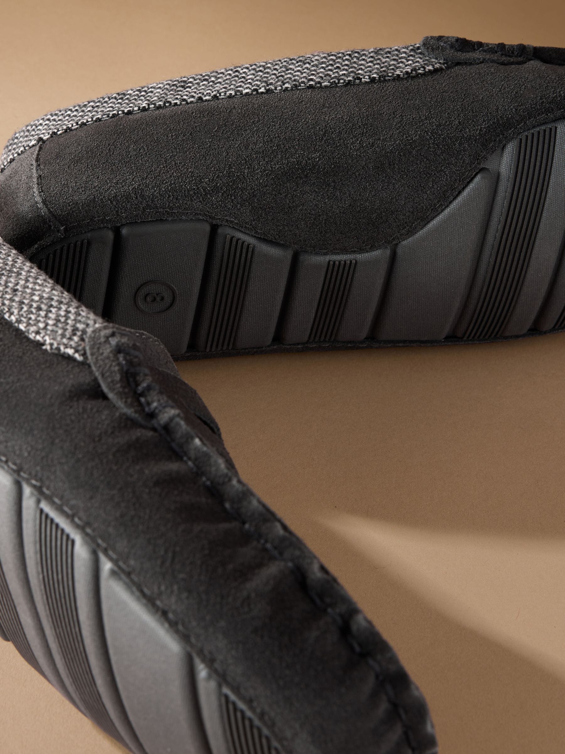 Grijs - Signature Suede Fabric Trim Moccasin Slippers