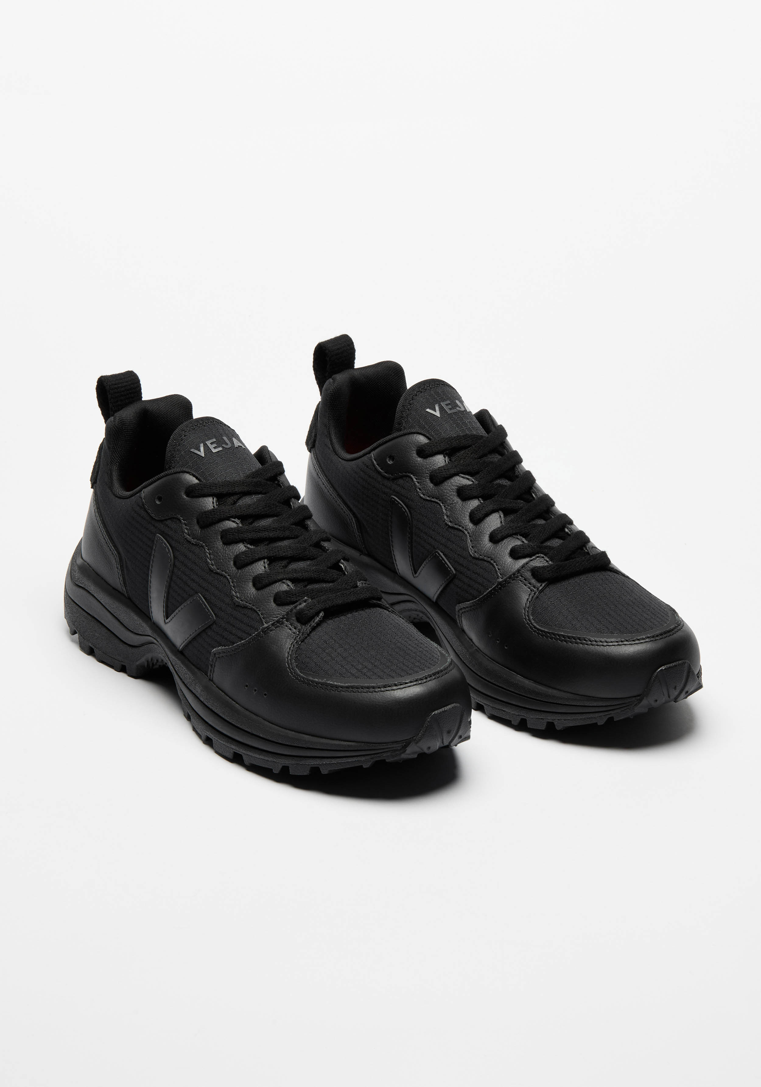 Veja Sneaker Venturi II Ripstop Full Black