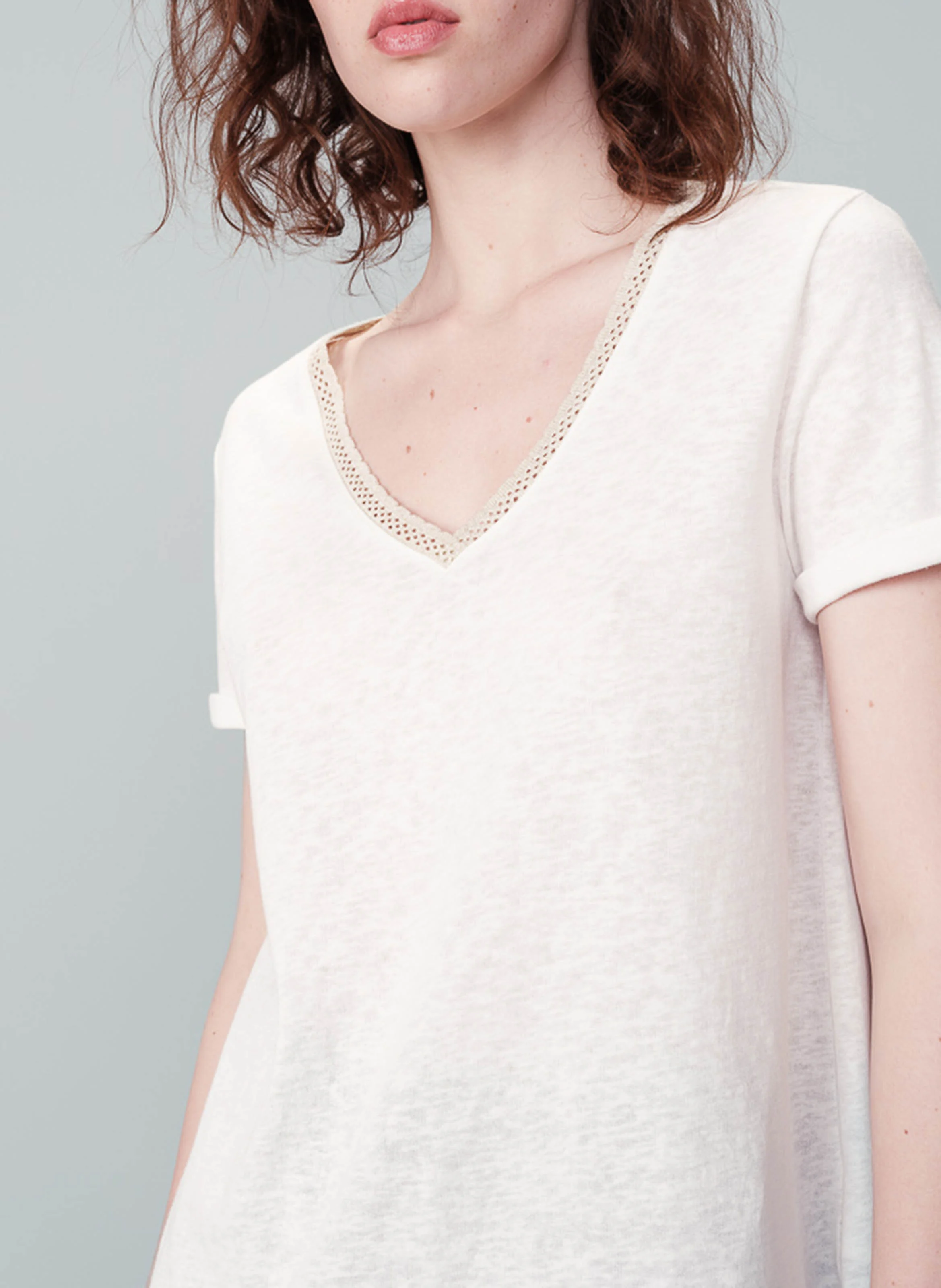 NOA - Tee-shirt col V droit en coton mélangé | Beige