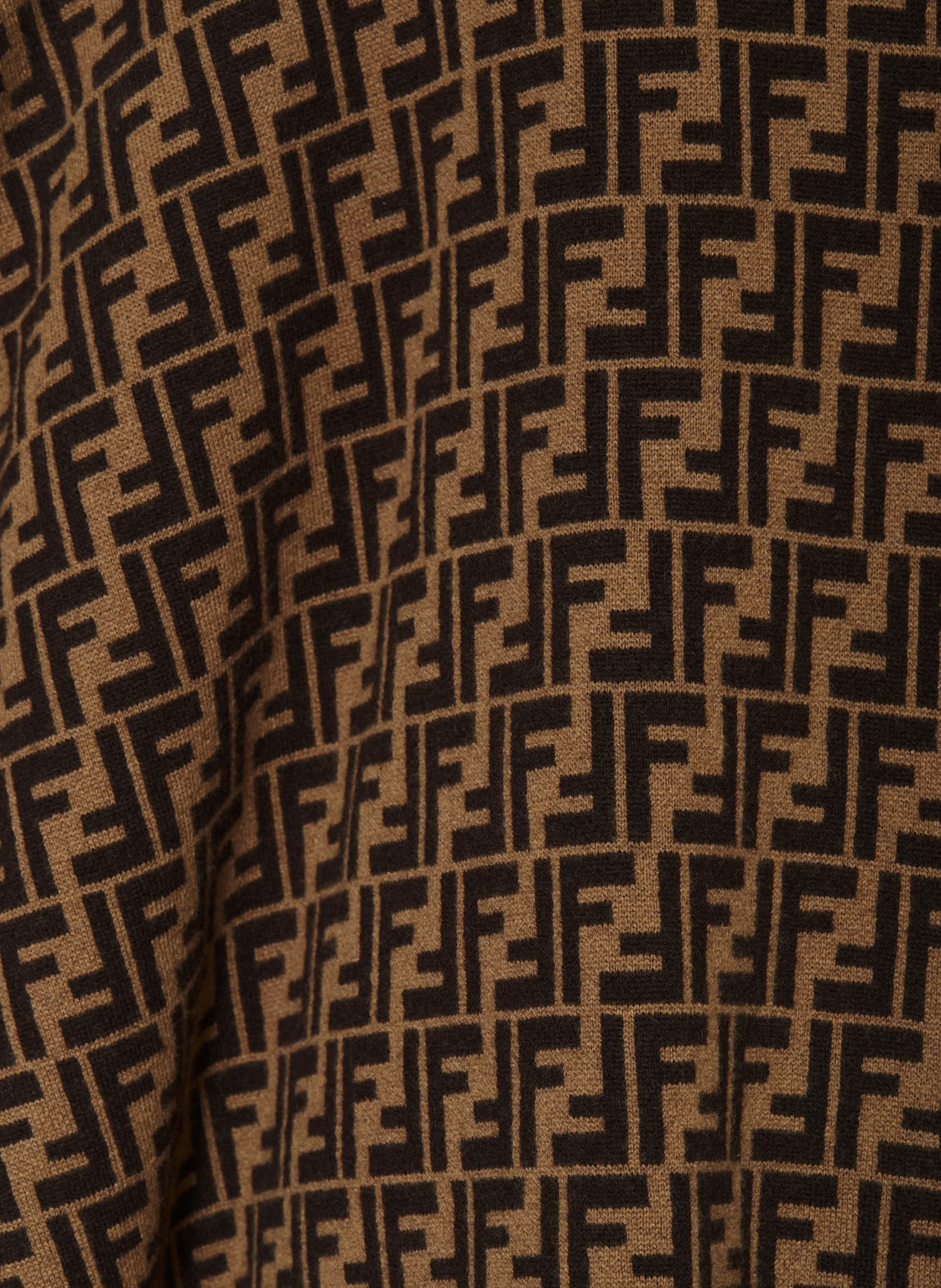 FENDI Cape