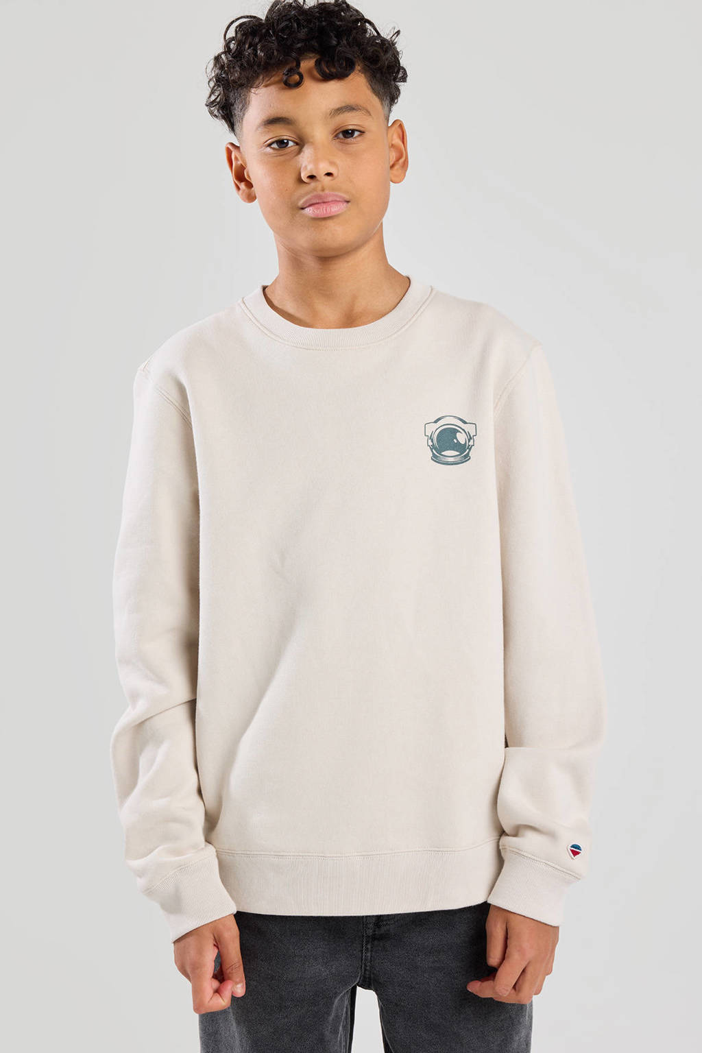 America Today sweater wit