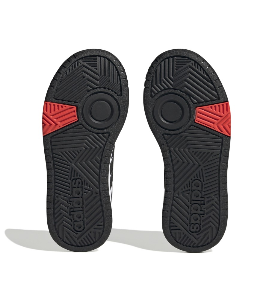 tênis adidas Hoops brancos