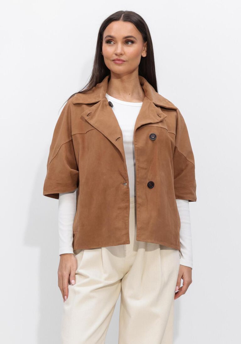 camel studio ar jack clara goat suede