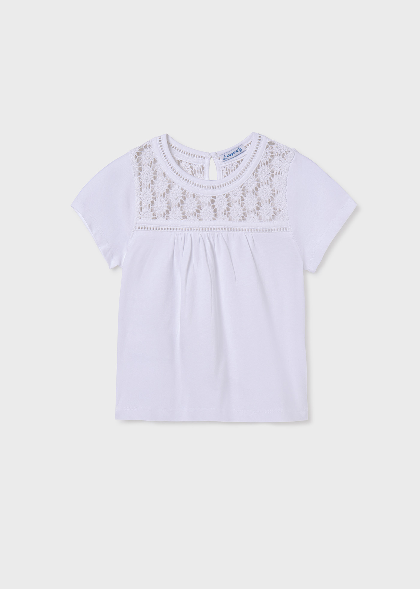Camiseta feminina Better Cotton em guipure