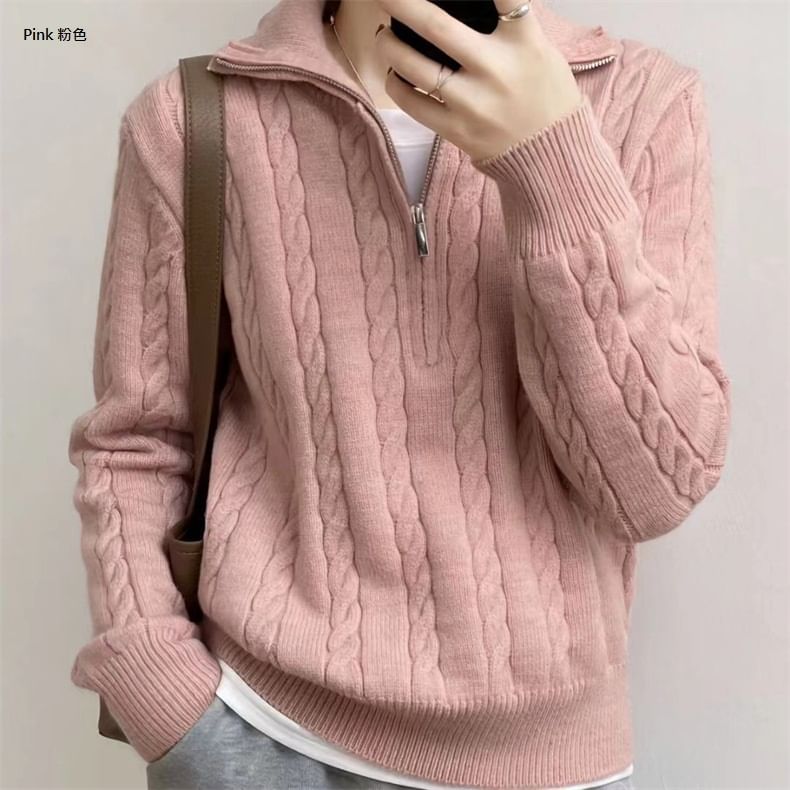 MIKIGA - Gebreide cropped trui met halve rits en kabelmotief