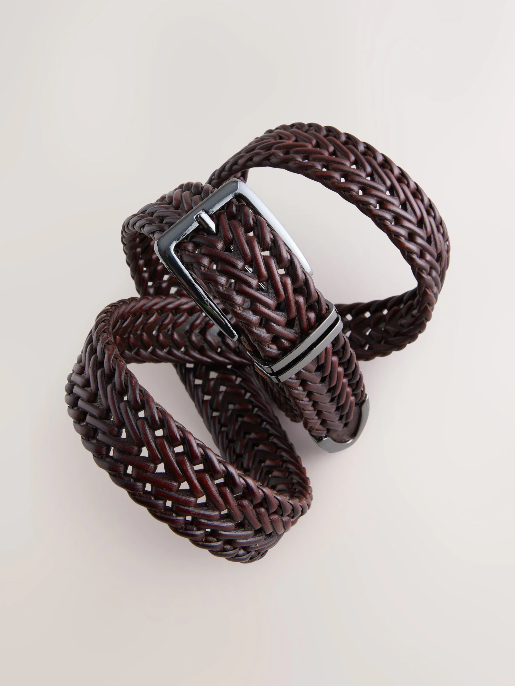 Chocoladebruin - Woven Leather Belt With Metal Tip