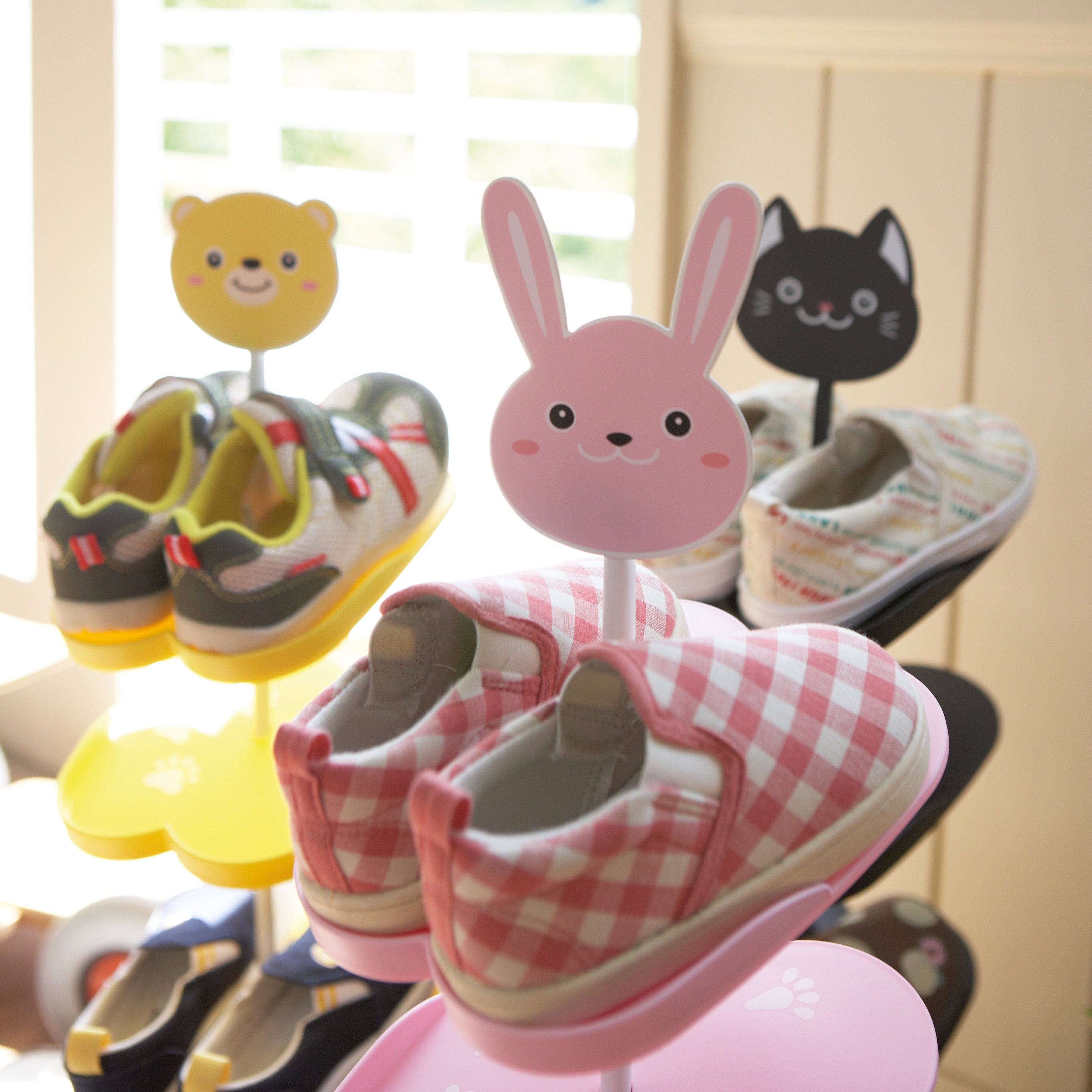 Yamazaki Pink Rabbit Schoenenrek