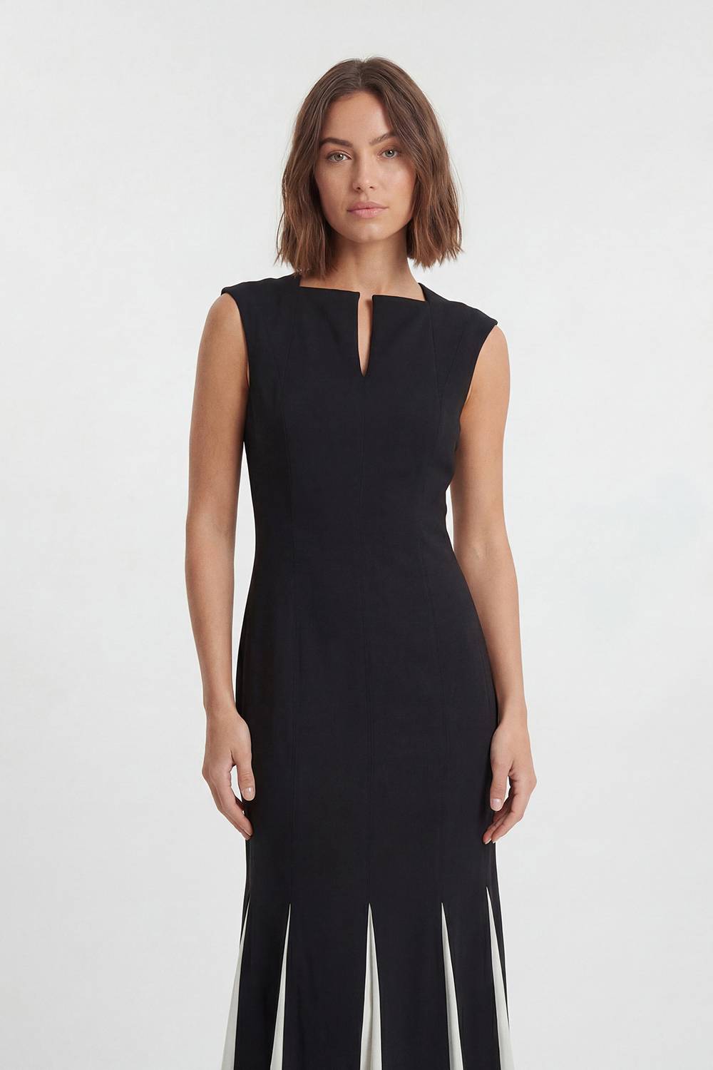 KarenMillen Robe Midi Ajustée Petite Avec Détail De Godets Contrastés Et Coupe Douce