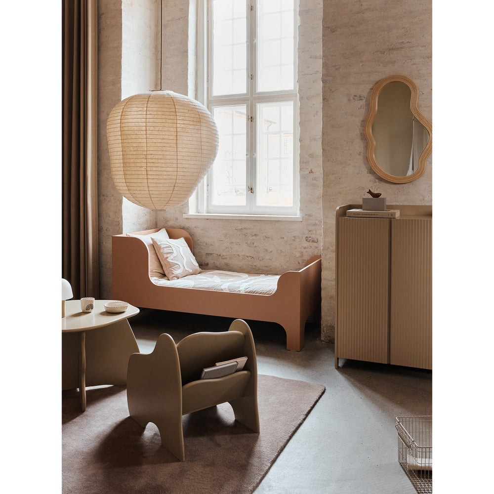 Køb Ferm Living Rose Sill Junior Seng | Luksusbaby