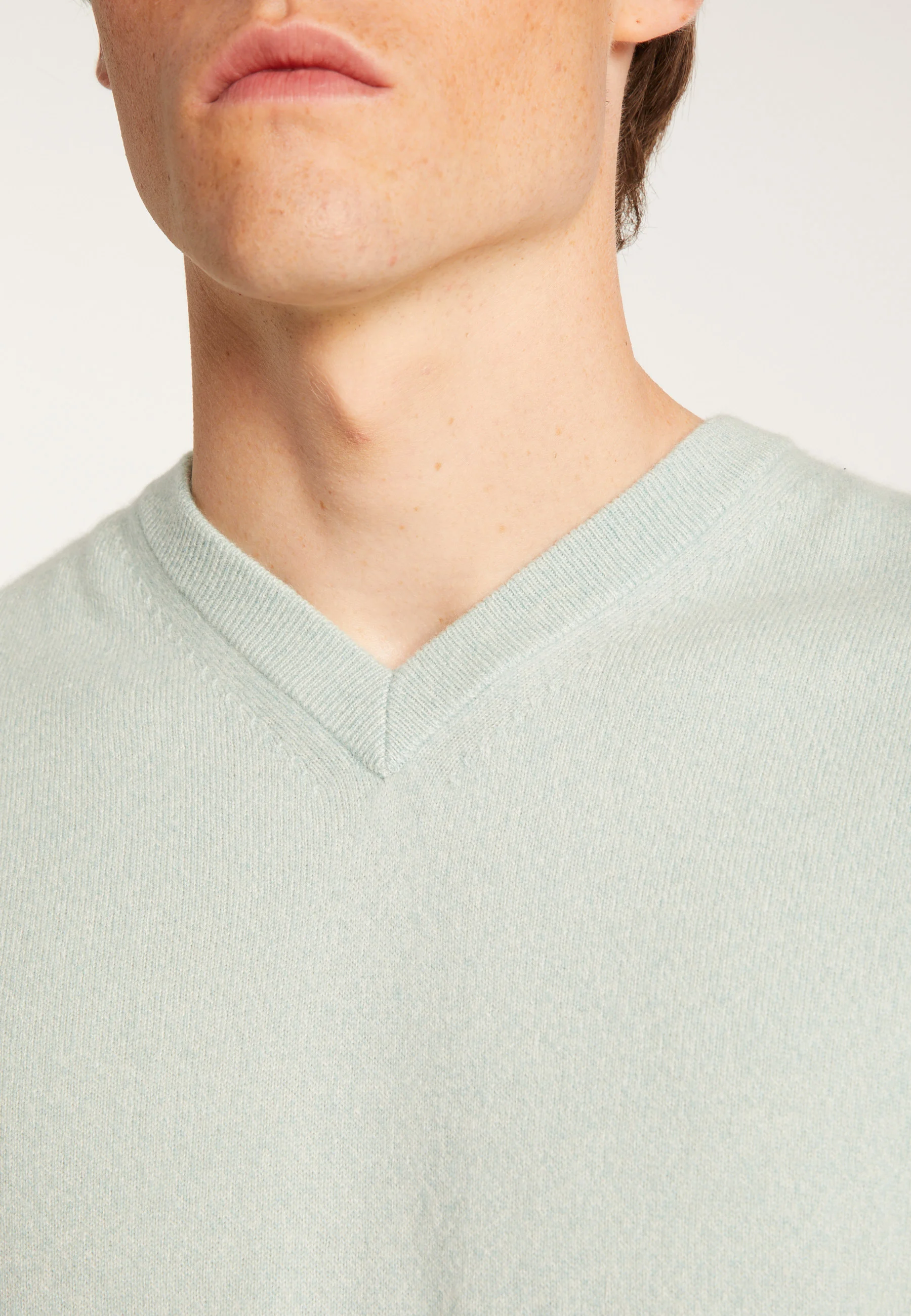 EVANNAH24 - Pull col v en cachemire | Vert