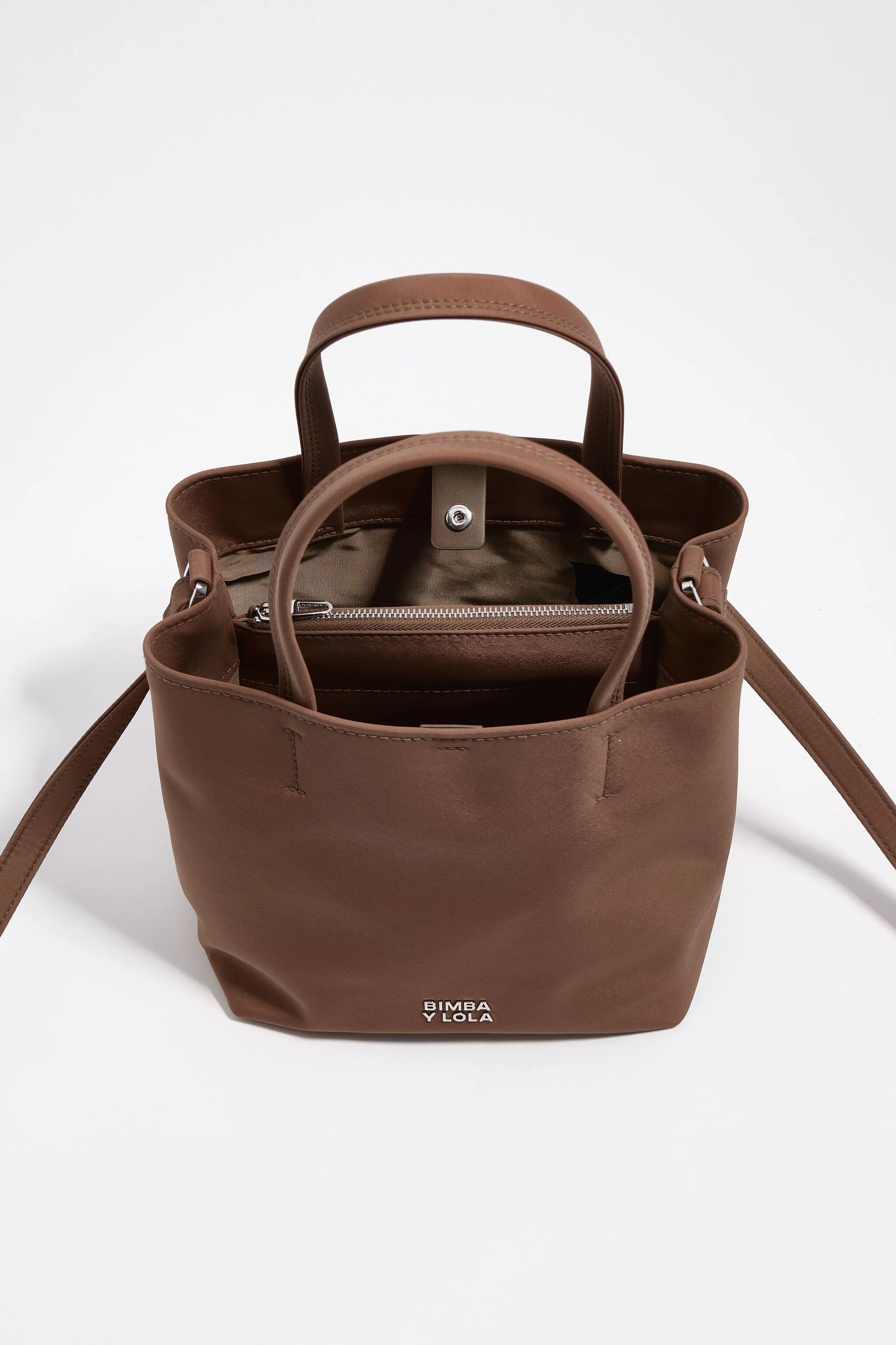 Bolsa média de náilon cor nougat para Chihuahua
