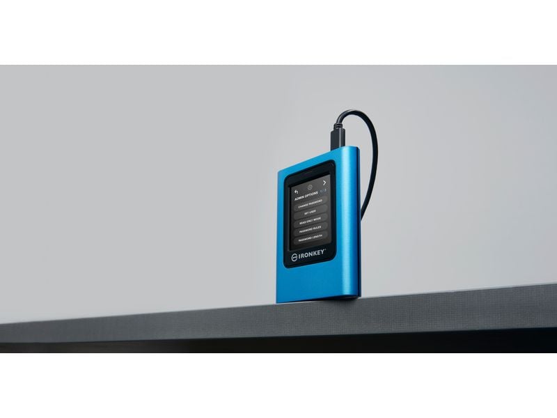Kingston Externe SSD IronKey Vault Privacy 80 1920 GB Externe Solid State Drive (SSD), FIPS 197-zertifiziert und XTS-AES 256-Bit-verschlüsselt
