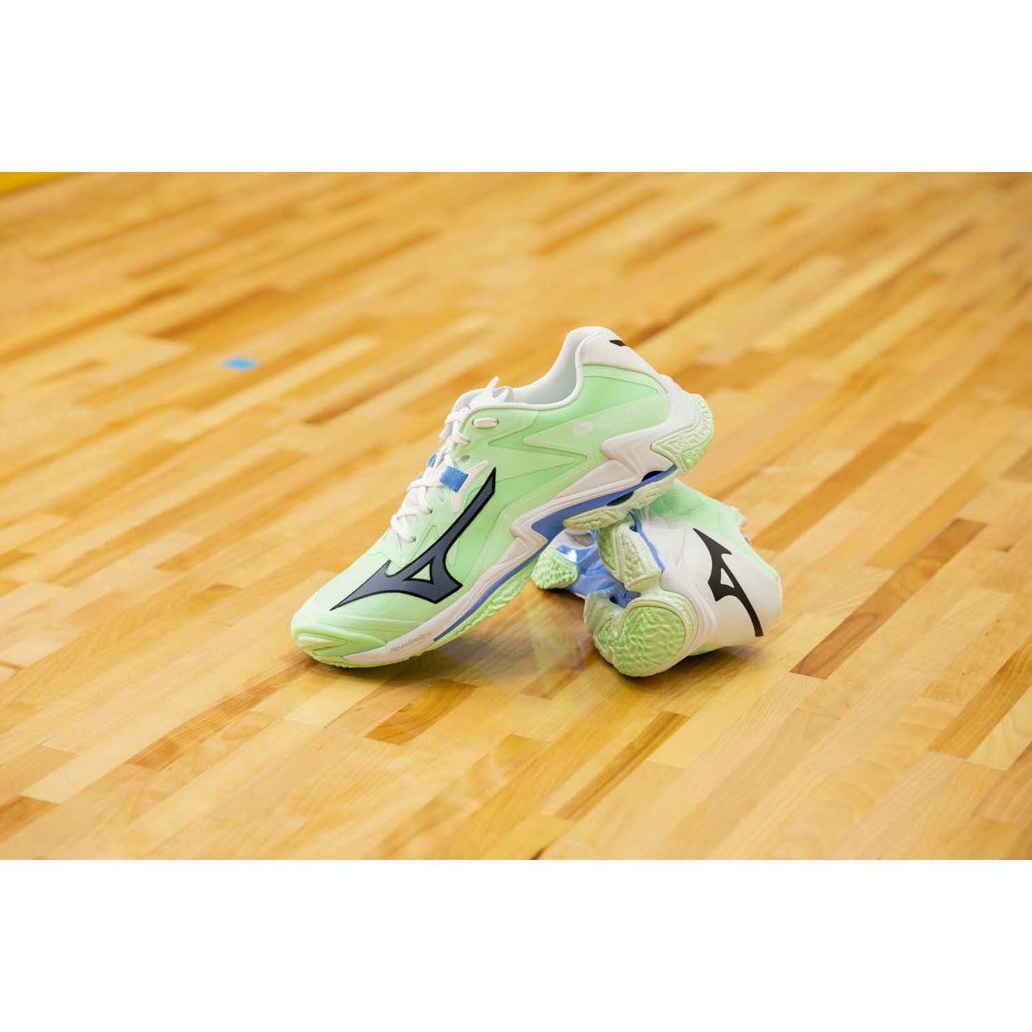 Mizuno  Wave Lightning Z8