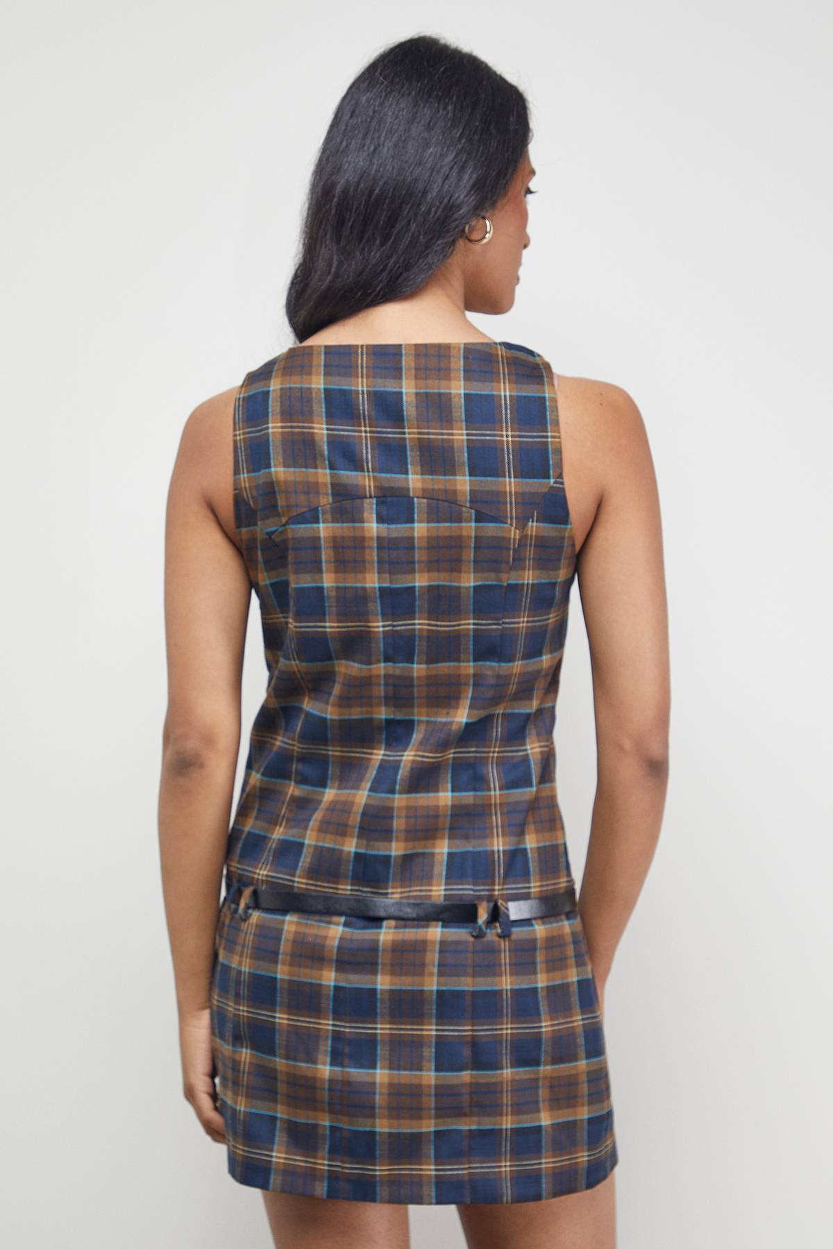 Warehouse Robe Chasuble Mini à Carreaux Col V avec Ceinture