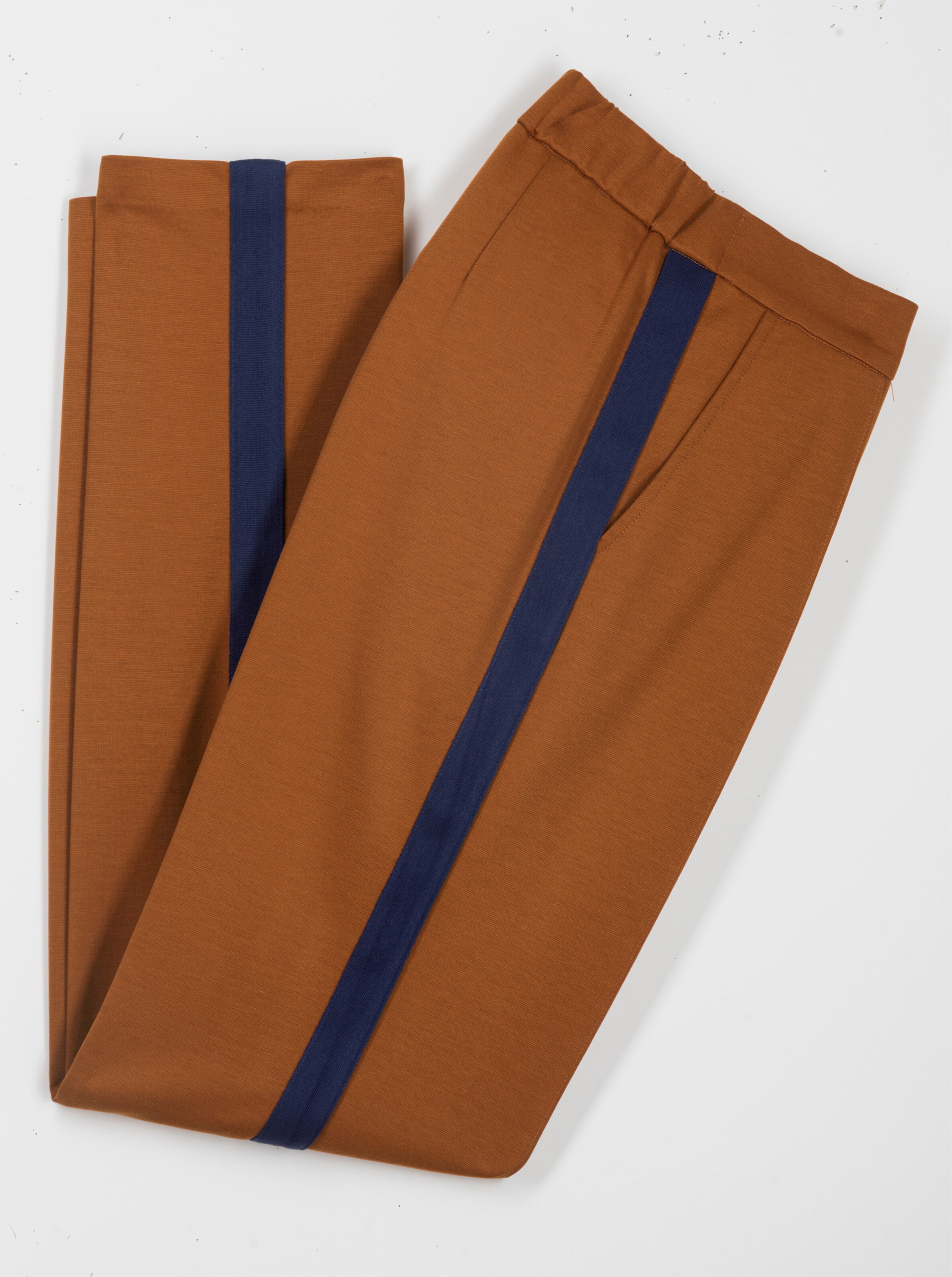 Jerseyhose mit Galonstreifen