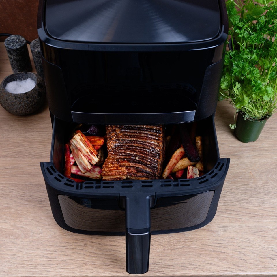 Sobczyk - Digital airfryer 7L Sort & 7L airfryer tilbehør sæt med 6 dele - Bundle