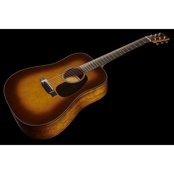 Martin Guitar D-18 Ambertone