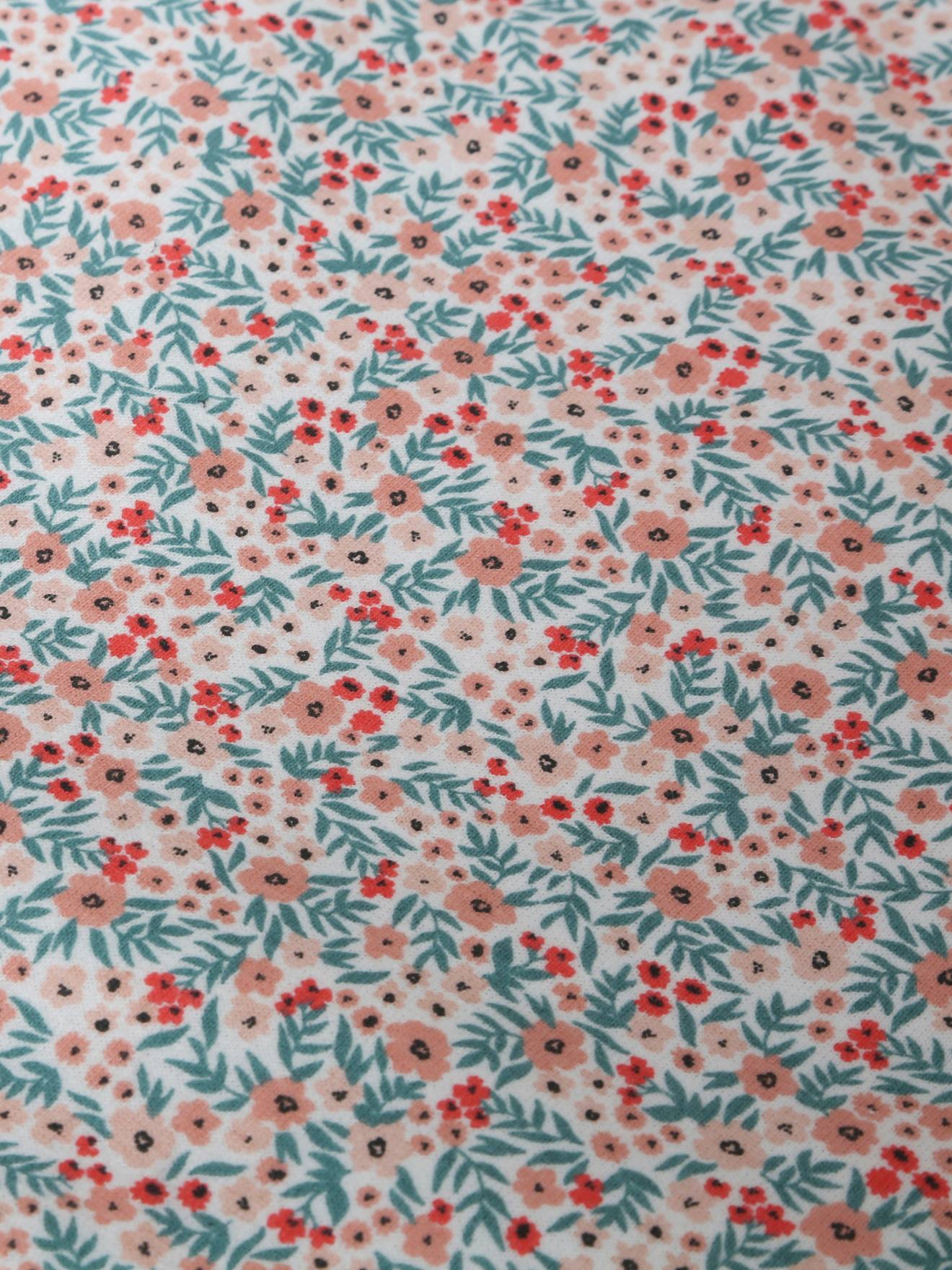 Almofada de amamentação + capa protetora em algodão orgânico estampado branco claro