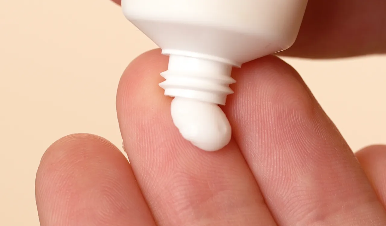 Polaar Crème jeunesse Neige Eternelle aux Fleurs Arctiques-50 ml
