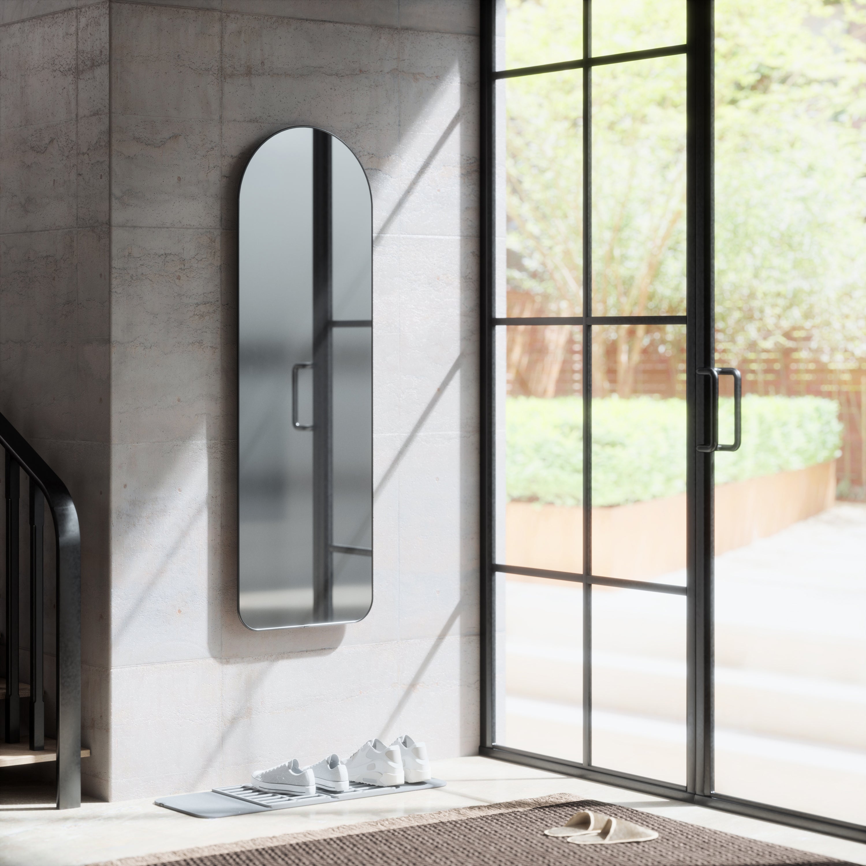 Umbra Hubba Arched Spiegel H 158 cm - Metallic Titanium